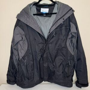 Columbia Black & Grey Hooded Light Jacket – Size L